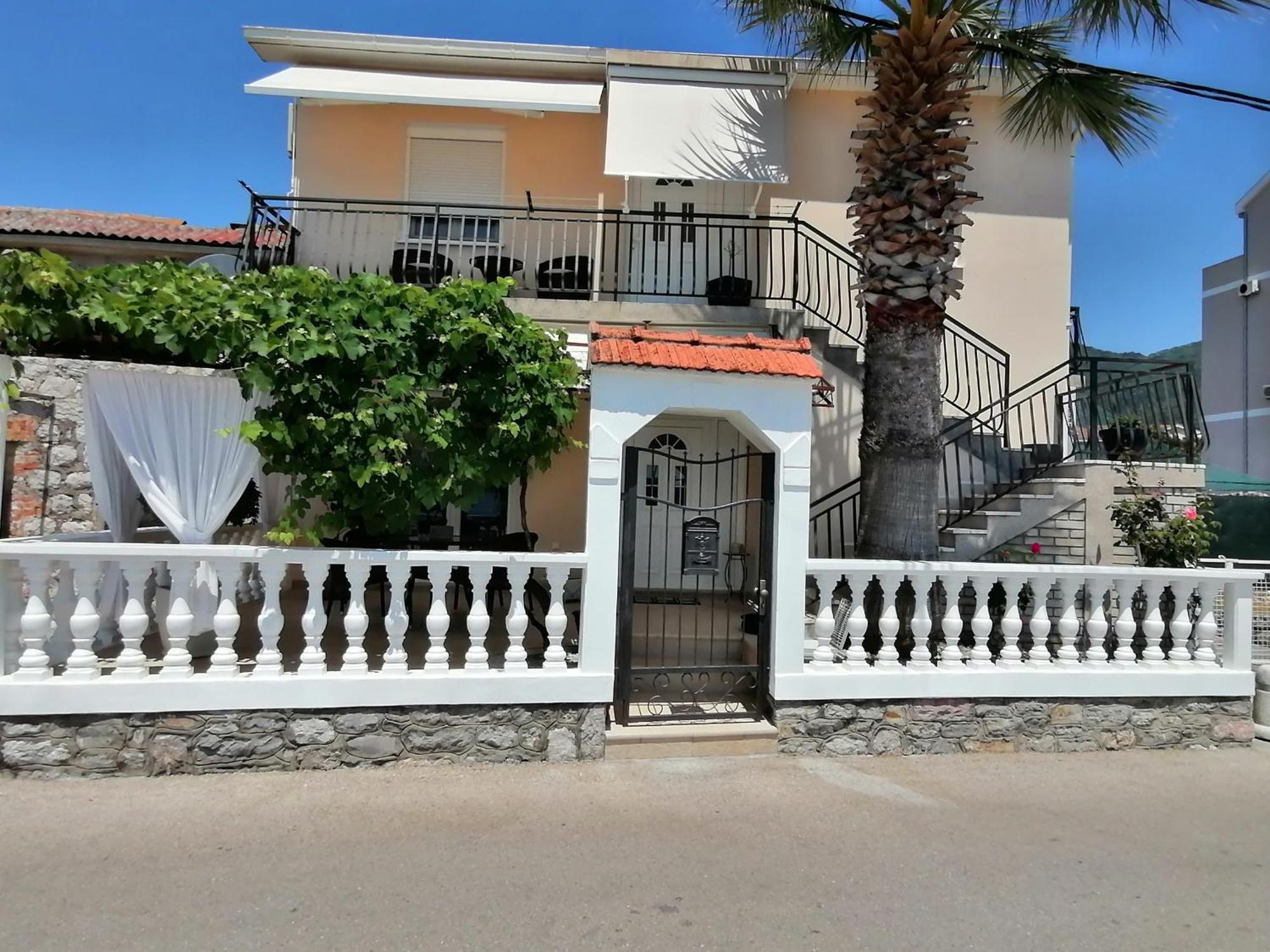 Apartment Casa Sul Mare Tivat Exterior photo